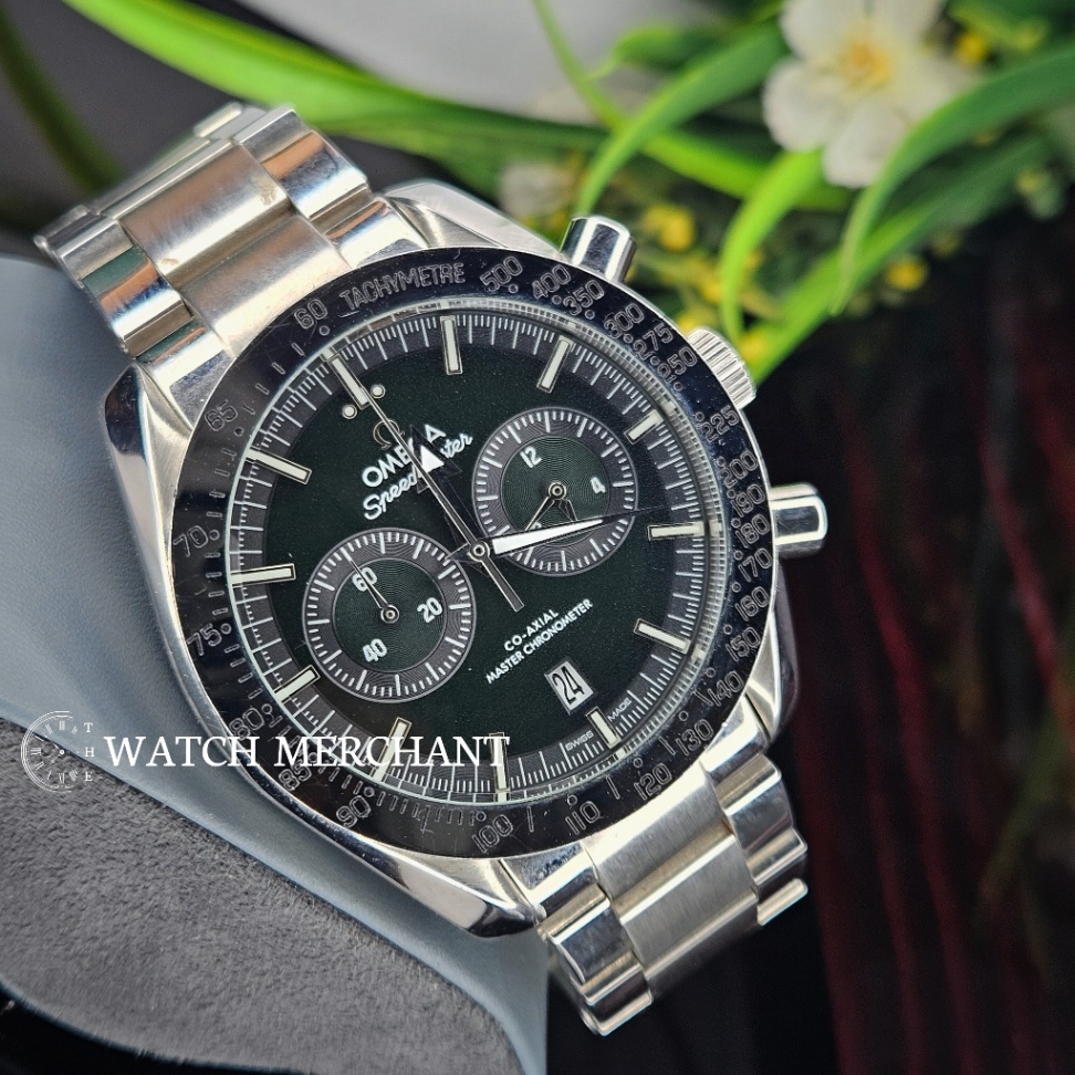 Omega Speedmaster Racing Stainless Steel Silver Case with Black Dial, Black Bezel and Silver Bracelet