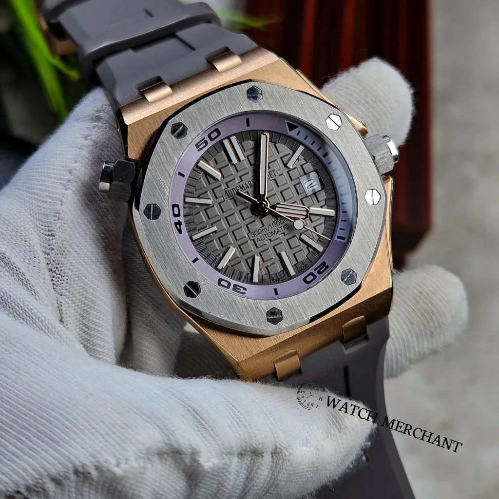 Audemars Piguet Royal Oak Offshore Diver thumbnail 2