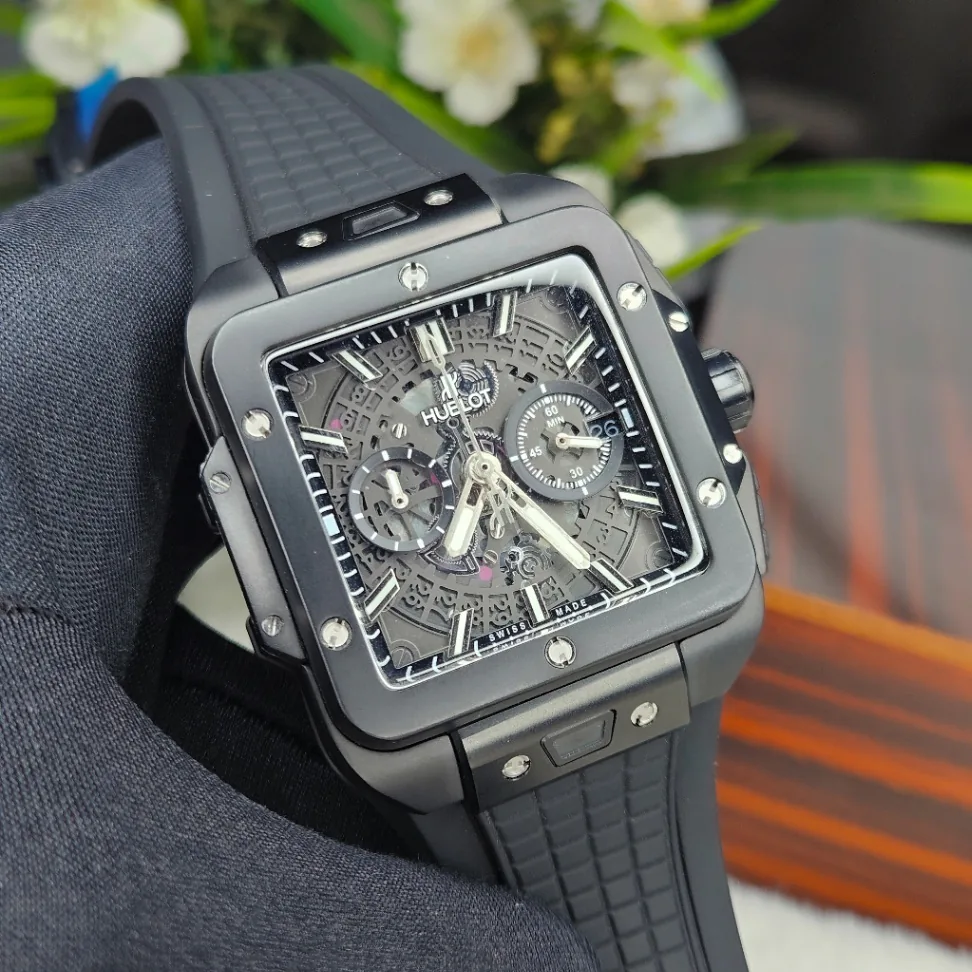 Hublot Square Bang Unico Black Magic thumbnail 1