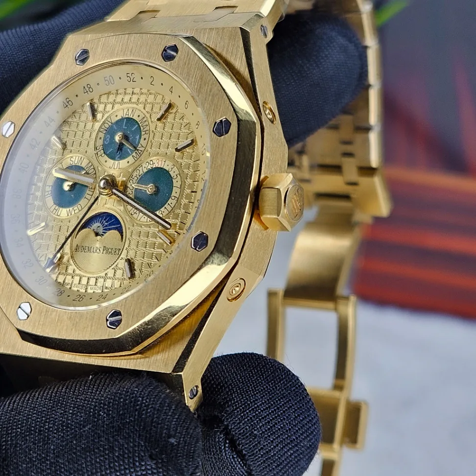 Audemars Piguet Royal Oak Perpetual Calendar thumbnail 2