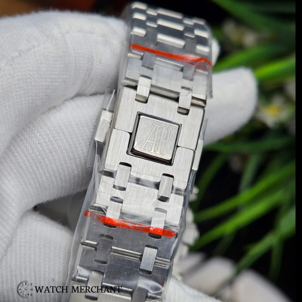 Audemars Piguet Royal Oak Chronograph thumbnail 3