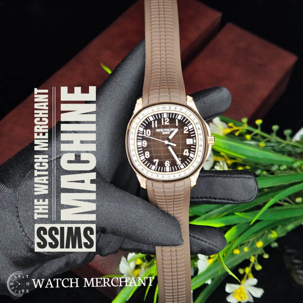 Patek Philippe Aquanaut || Ref. 5268/200R-010 || Rose gold with stone thumbnail 1